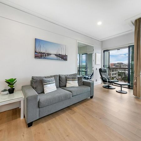 Exquisite Sun Soaked Corner Apartment Auckland Bagian luar foto