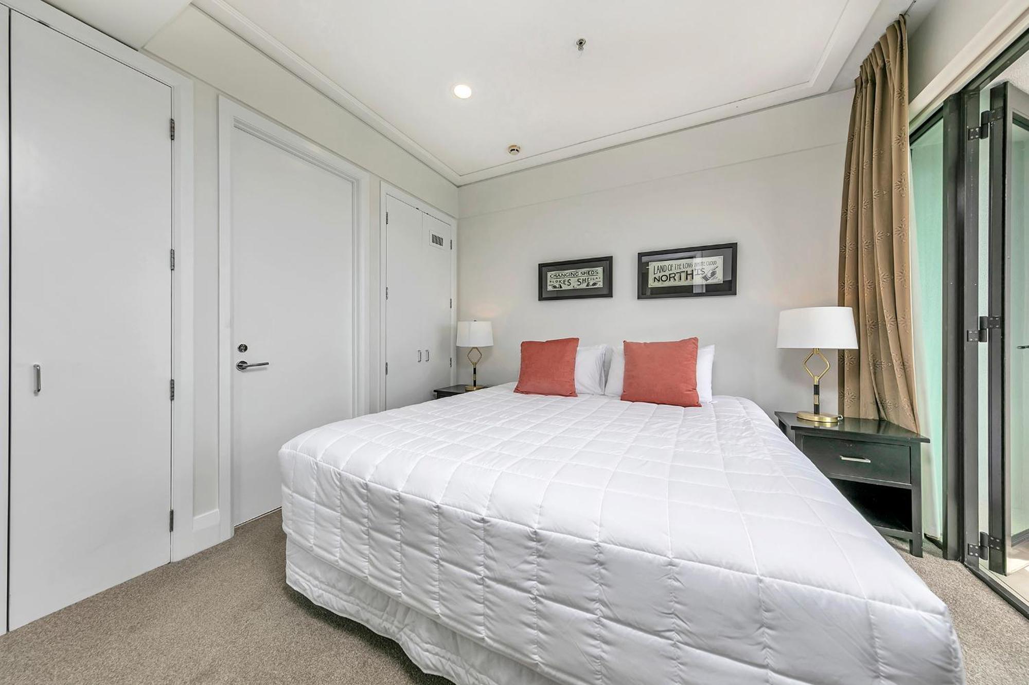 Exquisite Sun Soaked Corner Apartment Auckland Bagian luar foto