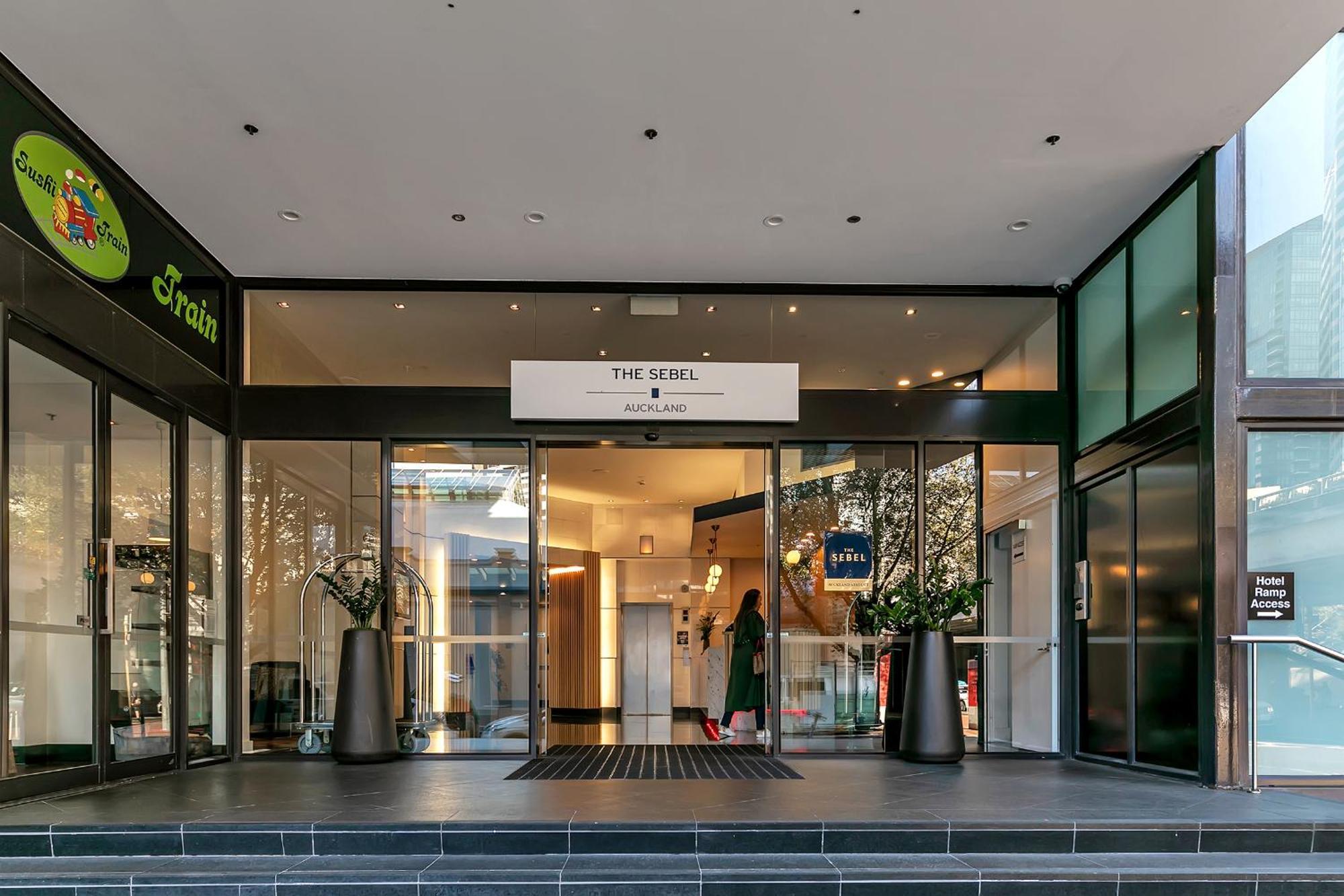 Exquisite Sun Soaked Corner Apartment Auckland Bagian luar foto