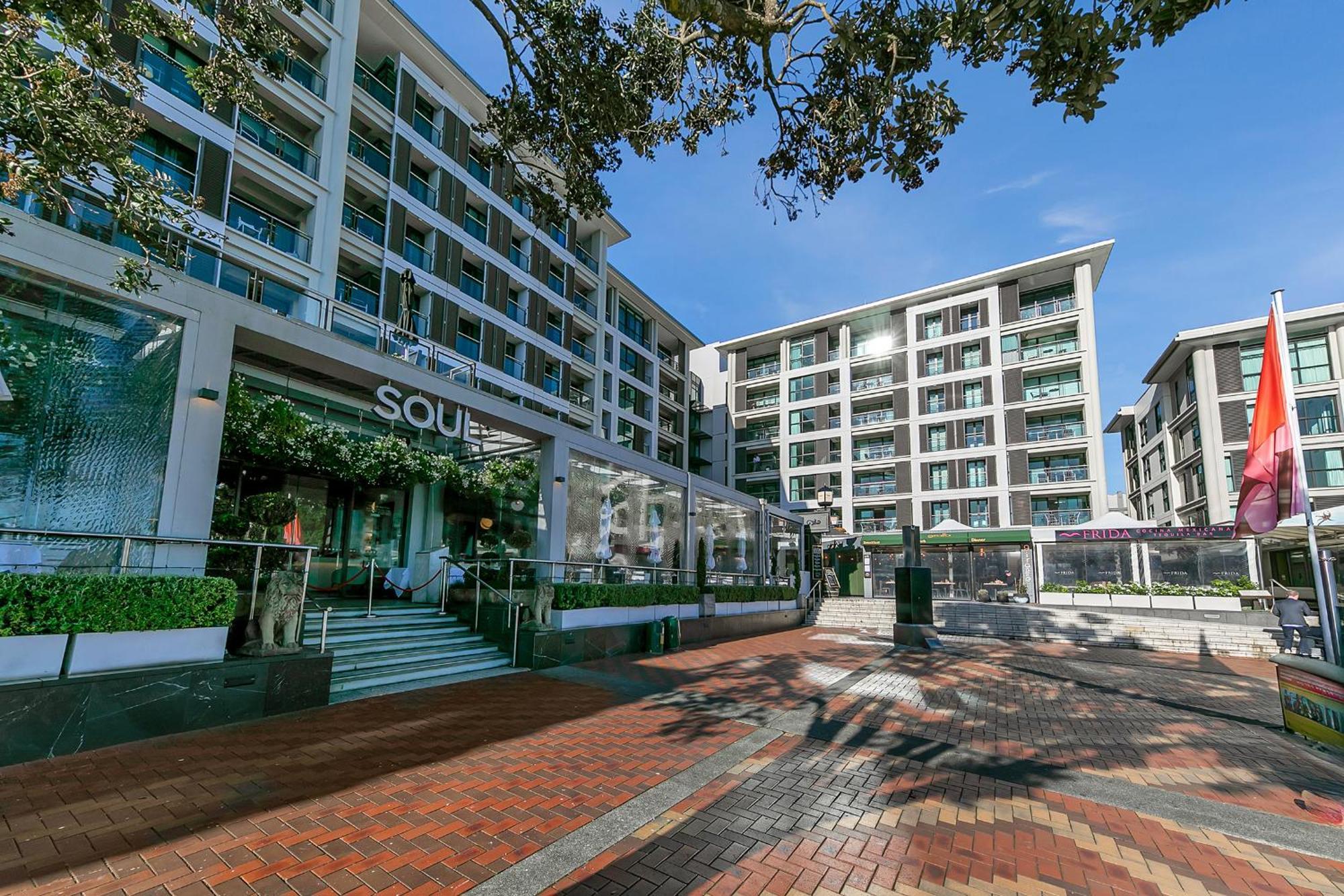 Exquisite Sun Soaked Corner Apartment Auckland Bagian luar foto