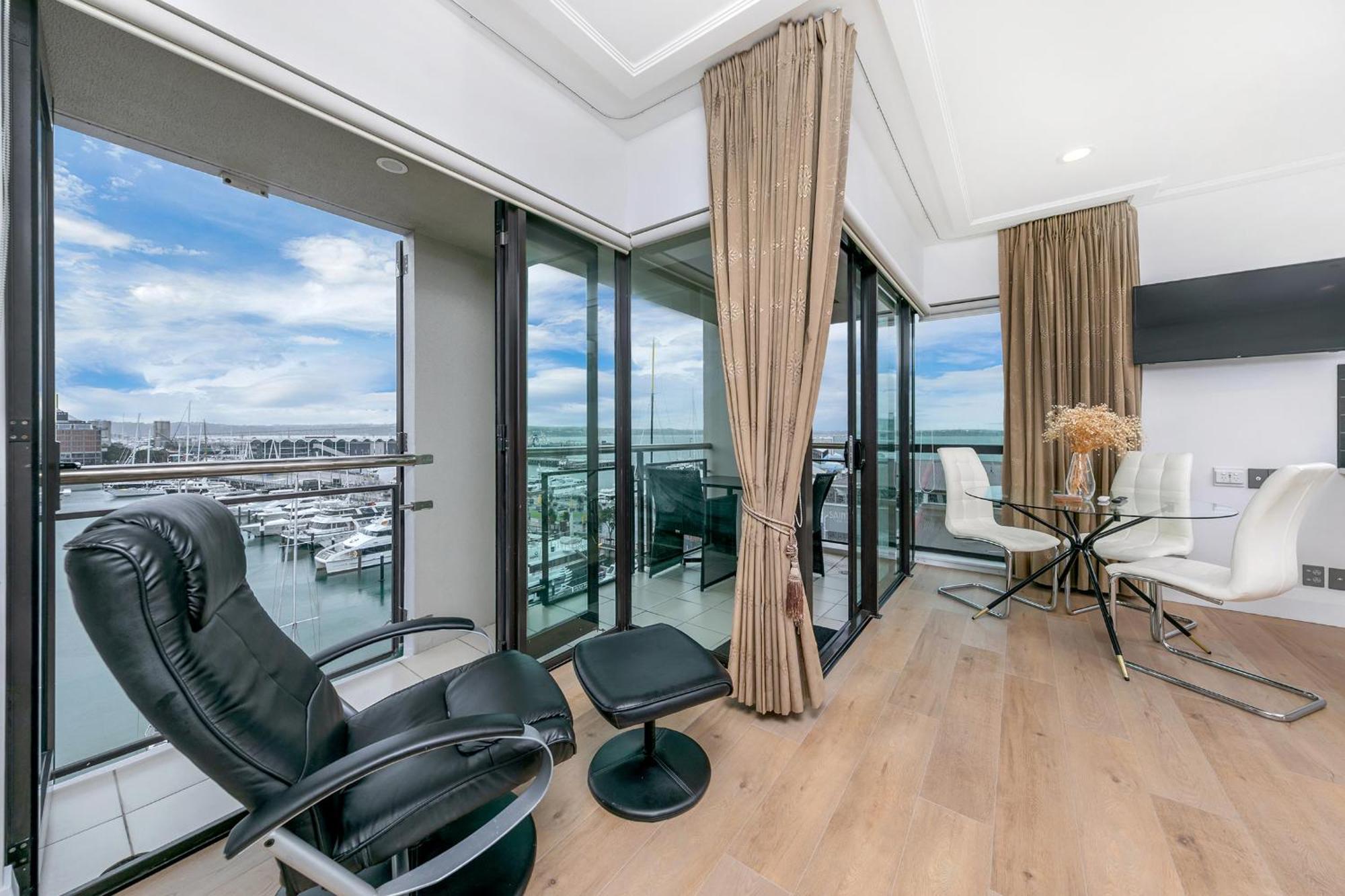 Exquisite Sun Soaked Corner Apartment Auckland Bagian luar foto