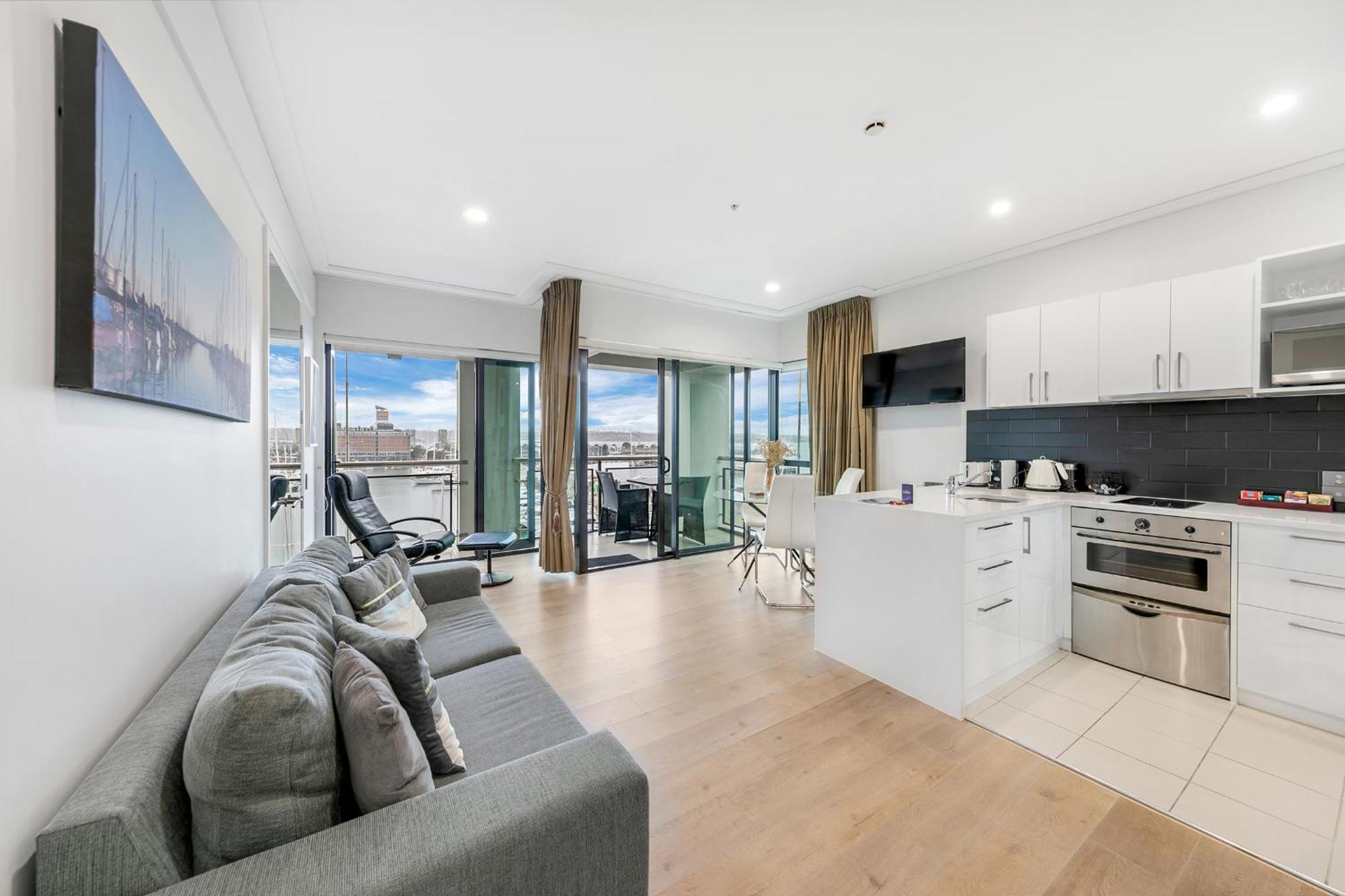 Exquisite Sun Soaked Corner Apartment Auckland Bagian luar foto